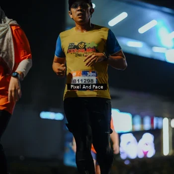 Runner Photo 7787745