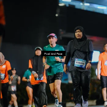 Runner Photo 7787859