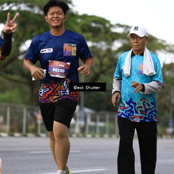 Runner Photo 7788004