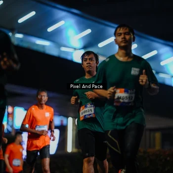 Runner Photo 7788015
