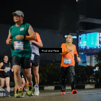 Runner Photo 7788140
