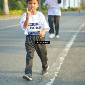 Runner Photo 7788331