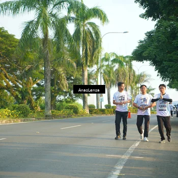 Runner Photo 7788546