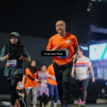 Runner Photo 7788840