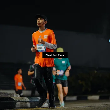 Runner Photo 7788924