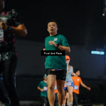 Runner Photo 7788944