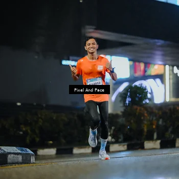 Runner Photo 7789030