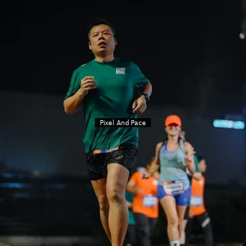 Runner Photo 7789034