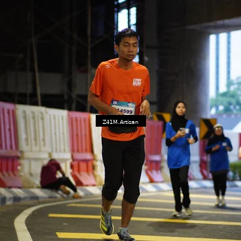 Runner Photo 7789092