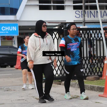 Runner Photo 7789098