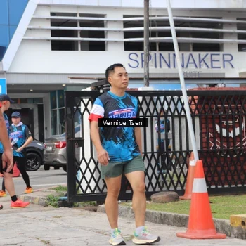 Runner Photo 7789110