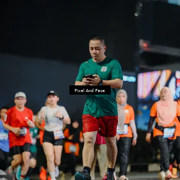 Runner Photo 7789151
