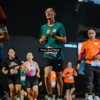 Runner Photo 7789325
