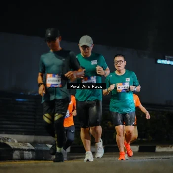Runner Photo 7789339