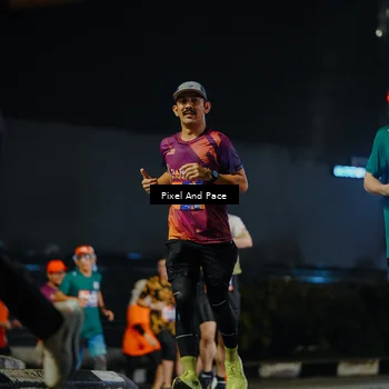 Runner Photo 7789373