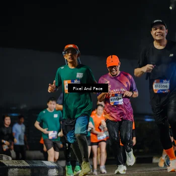 Runner Photo 7789375