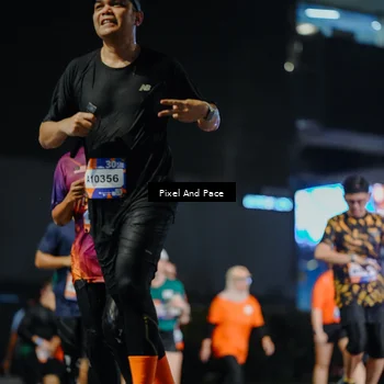 Runner Photo 7789379