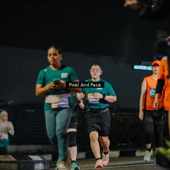 Runner Photo 7789416