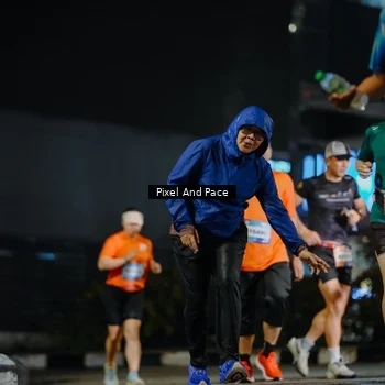 Runner Photo 7789468