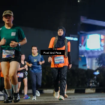 Runner Photo 7789576