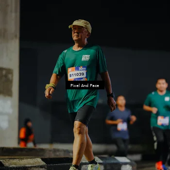 Runner Photo 7789578