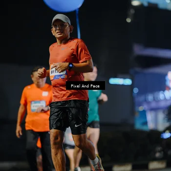 Runner Photo 7789599