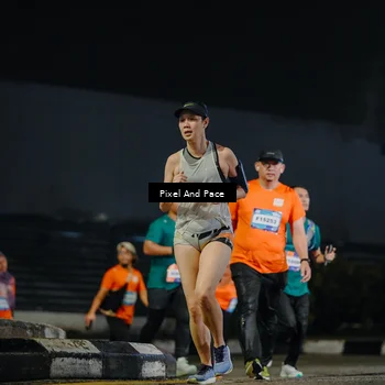 Runner Photo 7789617