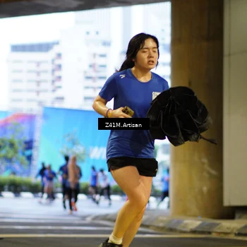 Runner Photo 7789642