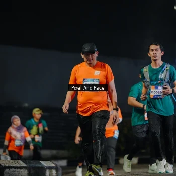Runner Photo 7789657