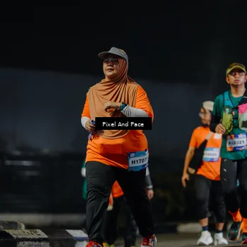 Runner Photo 7789658