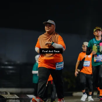 Runner Photo 7789659