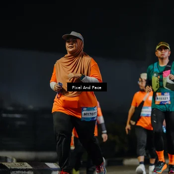 Runner Photo 7789676