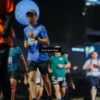 Runner Photo 7789704