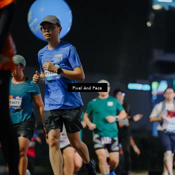 Runner Photo 7789717