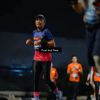 Runner Photo 7789743