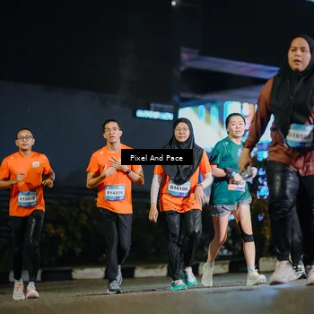 Runner Photo 7789746
