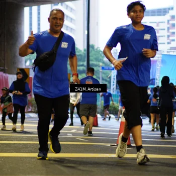 Runner Photo 7789749