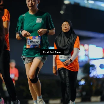 Runner Photo 7789772