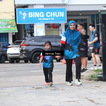 Runner Photo 7789778