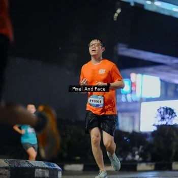 Runner Photo 7789828