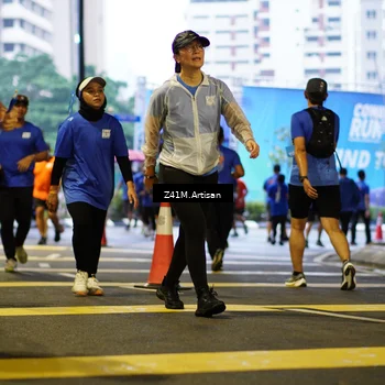 Runner Photo 7789842