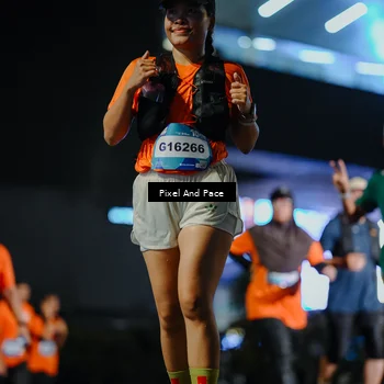 Runner Photo 7789897
