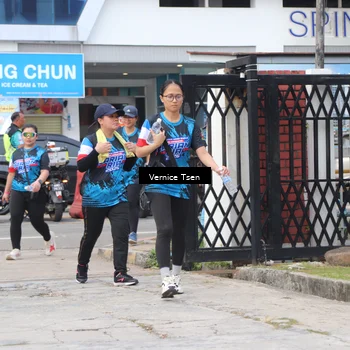 Runner Photo 7789898