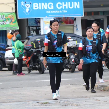 Runner Photo 7789976