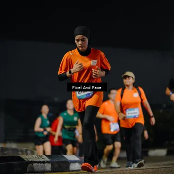 Runner Photo 7789996