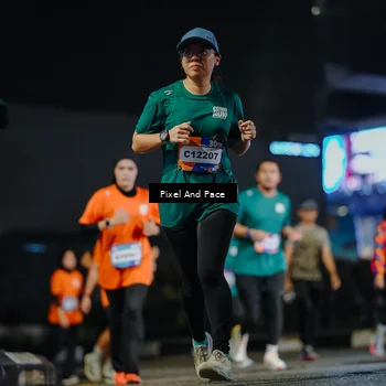 Runner Photo 7790009