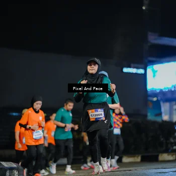 Runner Photo 7790016