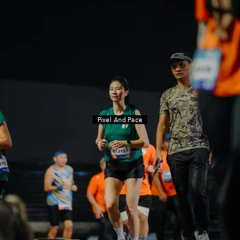 Runner Photo 7790023