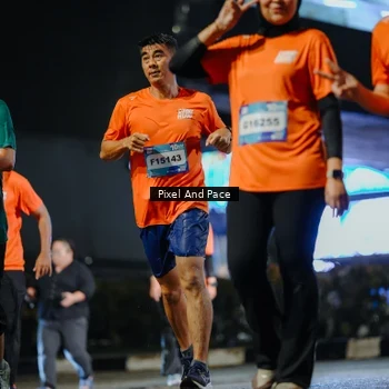 Runner Photo 7790044