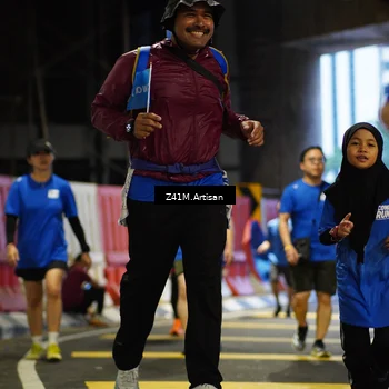 Runner Photo 7790066